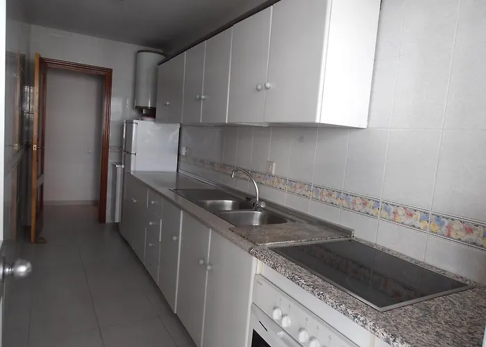 Mary פואנגירולה